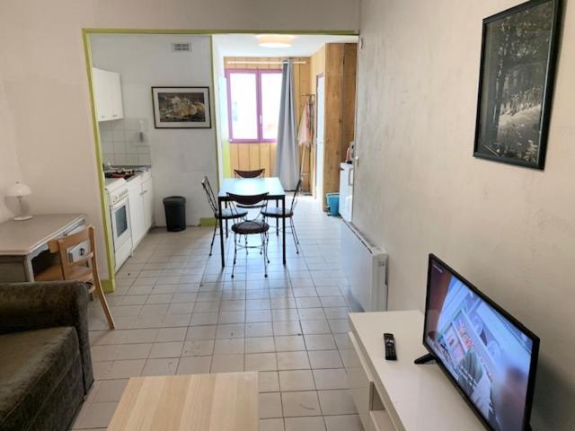 Champvert Le Depot Studio Du Petit Port מראה חיצוני תמונה